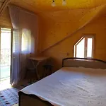 Domashniy Zatyshok Guest house Pilipets